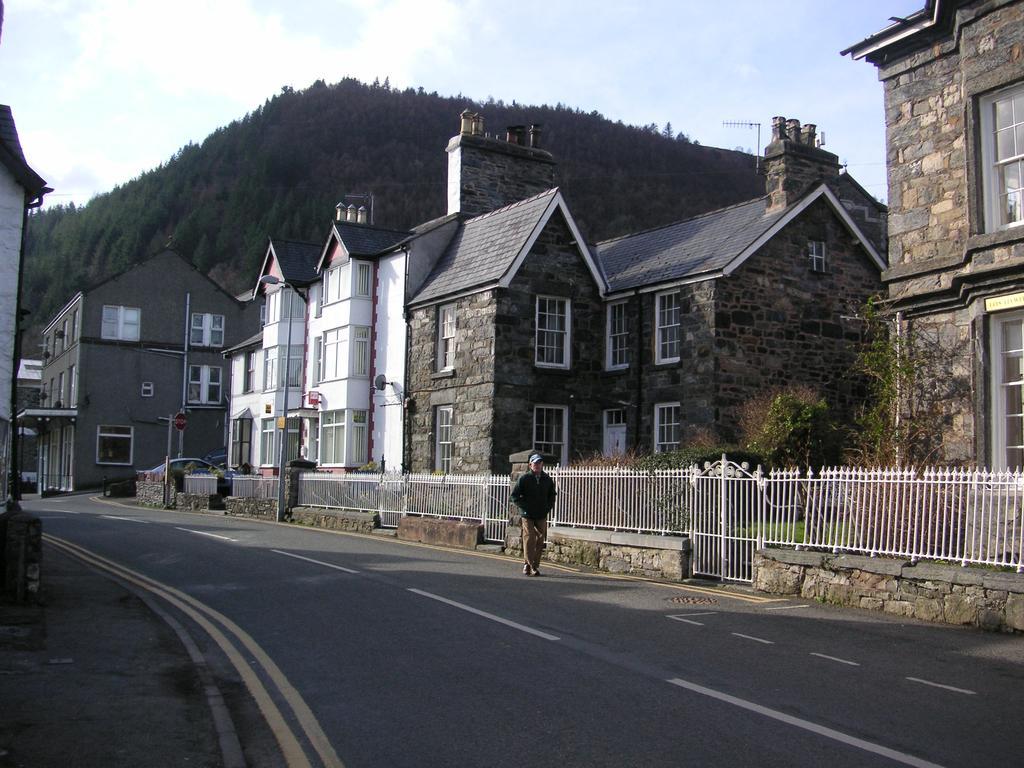 Ty Newydd Guest House Trefriw Экстерьер фото